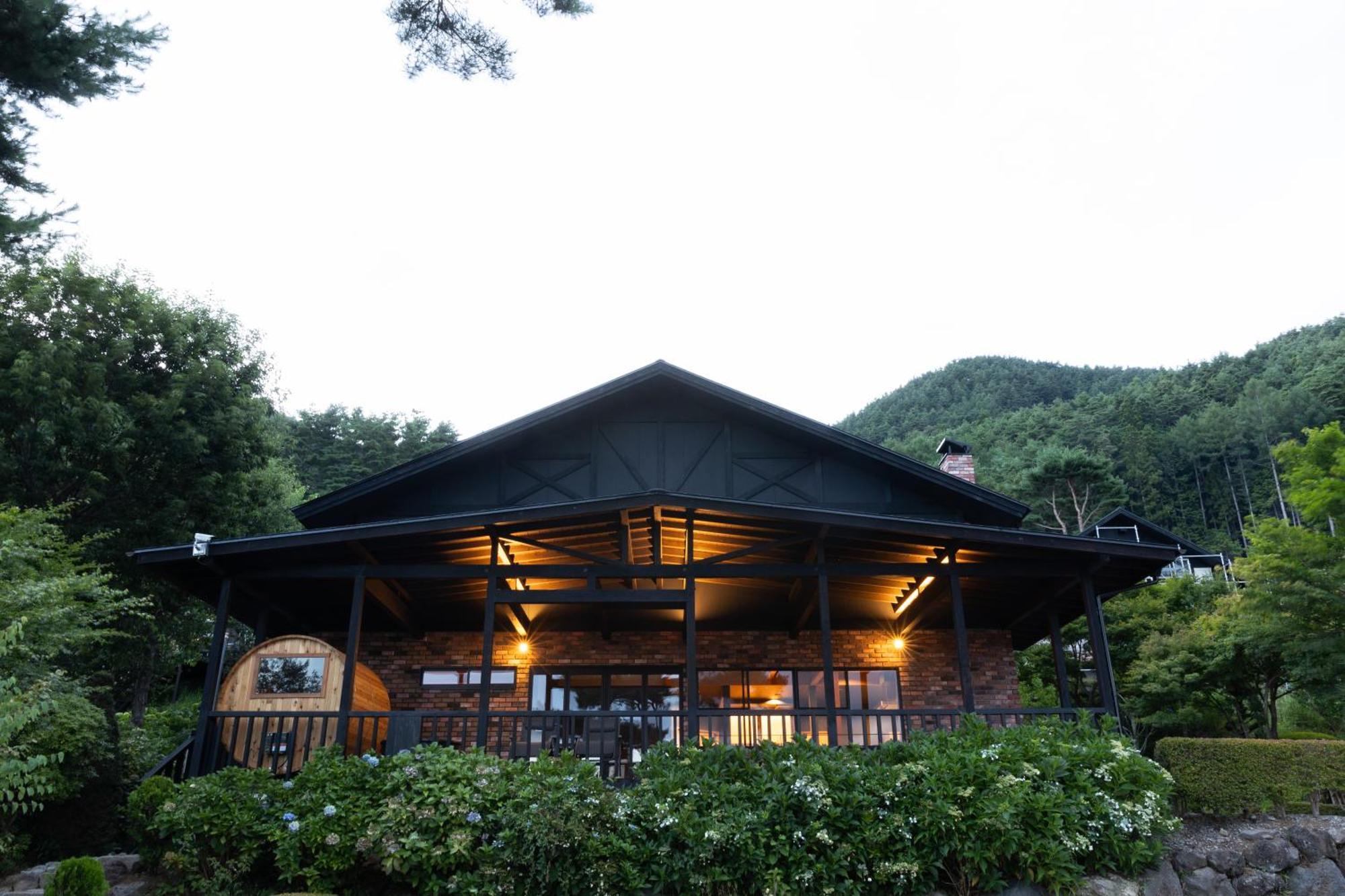 Kawaguchiko Country Cottage Ban - Glamping Resort - Fujikawaguchiko Exterior photo